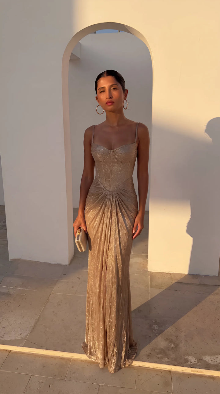 Women's Elegant Pleated Maxi Wedding Guest Dress with Sweetheart Neckline