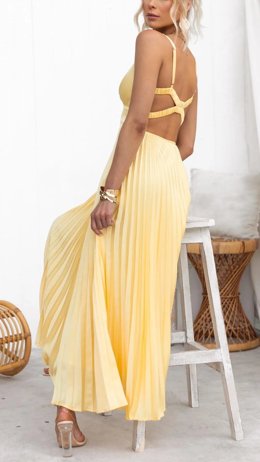 Women's Elegant Summer Maxi Wedding Guest Dress with Pleated Skirt