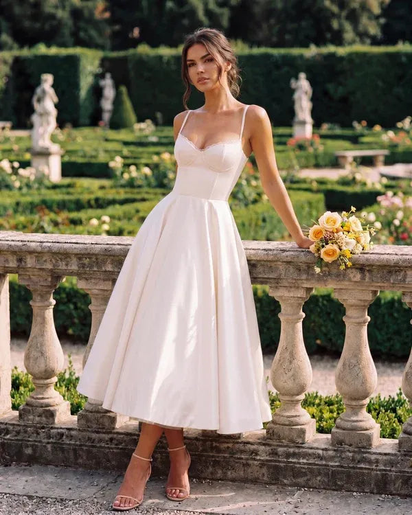 Women's Flowy Sleeveless Midi Wedding Guest Dress with Sweetheart Neckline